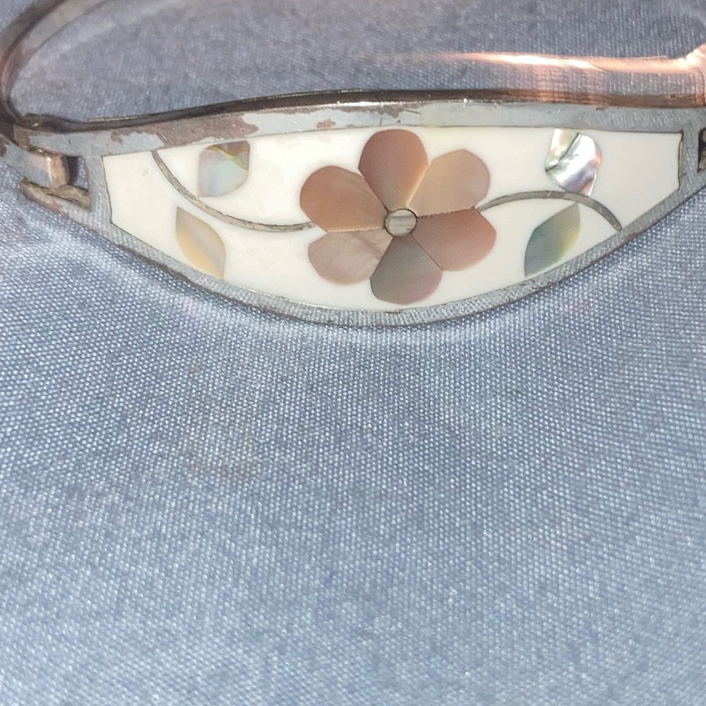 Silver Mother-of-Pearl Flower Inlay Bangle Bracelet Alpaca Mexico 925 - Picture 2 of 3